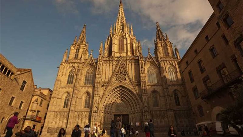 بين عبق التاريخ وفن