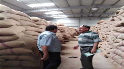 محافظ أسيوط: استمرار متابعة عمليات توريد الأقماح للصوامع والمطاحن ومراكز التجميع بالمراكز