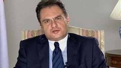 سفارة مصر في فرنسا تنظم زيارة لمعرض 