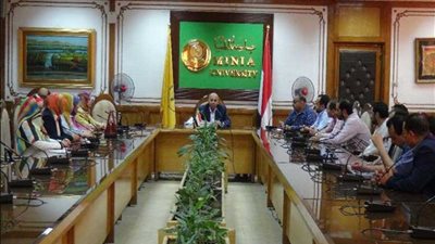رئيس جامعة المنيا: جهود منسقي الأنشطة أثمرت عامًا مميزًا