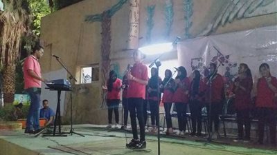 عروض موسيقى وكورال بختام المقهى الثقافى بثقافة أسوان