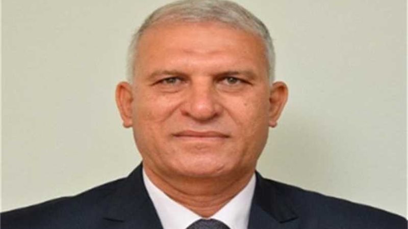 رئيس الجمارك يبحث