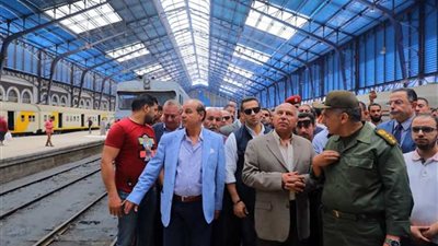 وزير النقل: إلغاء تصاريح السفر المجانية لكافة العاملين بالسكك الحديدية