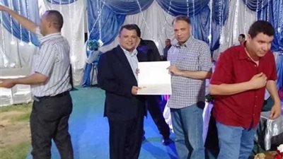 ببا تكرم مراسل بوابة روزاليوسف