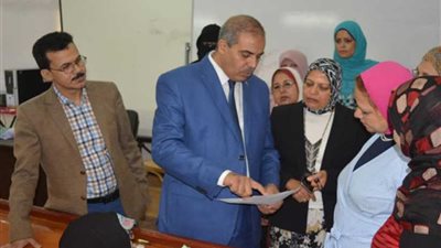 رئيس جامعة الأزهر يتفقد امتحانات كليات البنات بمدينة نصر