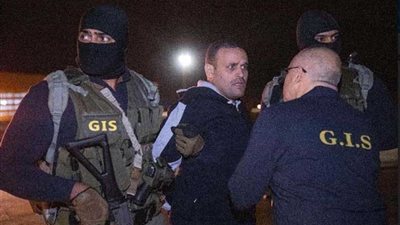 مصادر ليبية: عشماوي أُصيب بالهلع فور علمه بأنه مُرحل إلى مصر (صور)