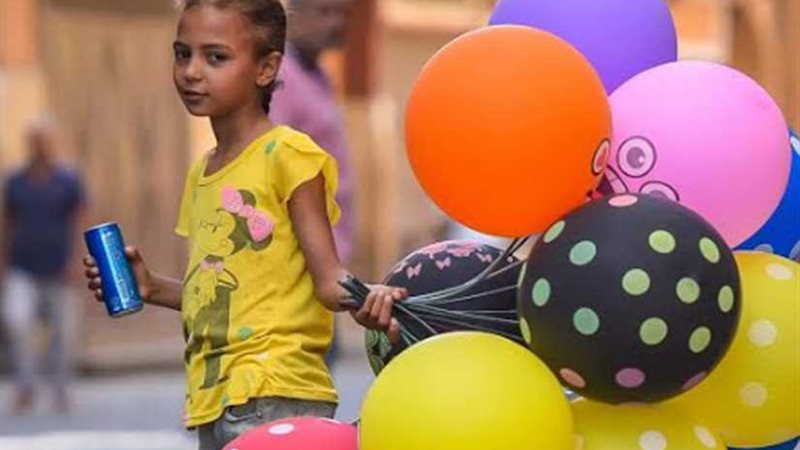 مصور فوتوغرافي يحارب