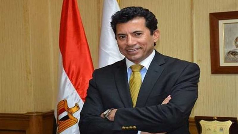 وزير الرياضة يهنئ