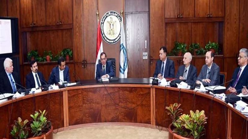 الملا يترأس اجتماع