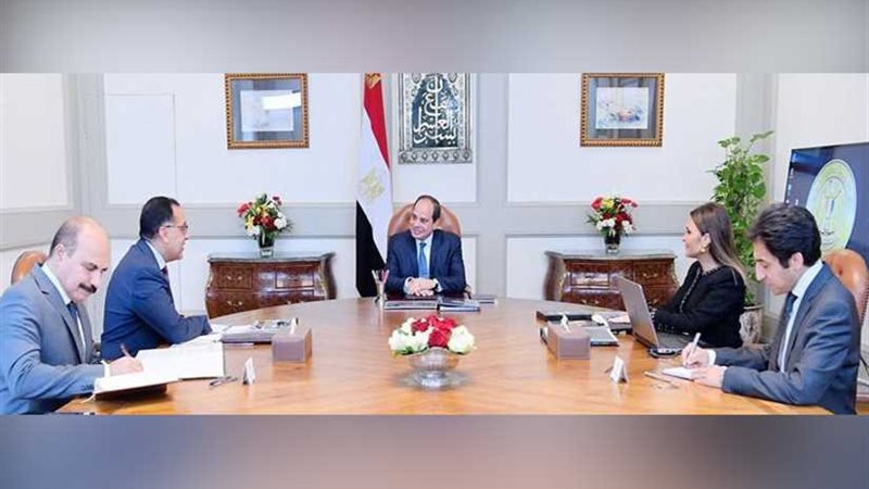الرئيس السيسي يبحث