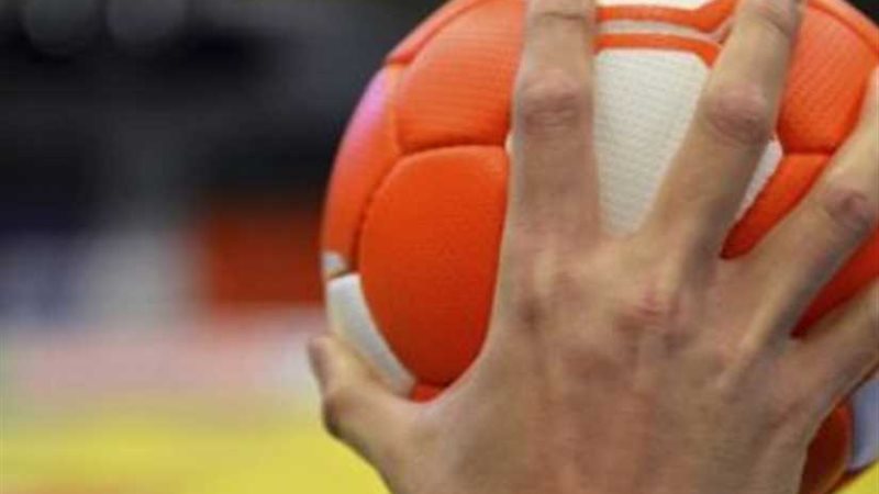 سبورتنج أمام طلائع