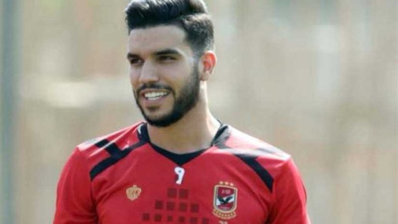 فحص طبي لوليد أزارو