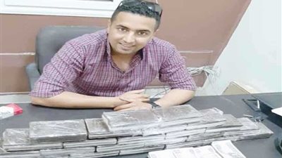 تأمين الطرق بالإسكندرية تضبط 125 طربة حشيش بسيارة رينوا