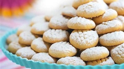 ٥ نصائح لتجنب مشاكل الأسنان بسبب كحك العيد