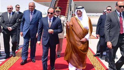 الرئيس السيسى يصل السعودية للمشاركة فى القمتين العربية والإسلامية بمكة