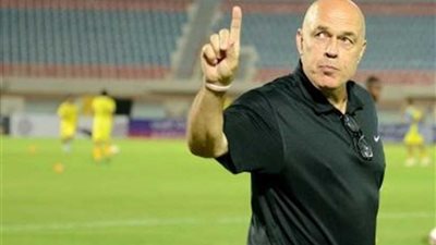 رئيس الزمالك يسب جروس بسبب كهربا