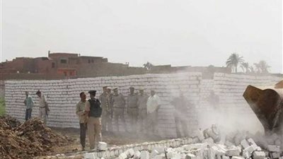 إنشاء مجزر بقرية البرجاية وإزالة حالات التعدي على الأراضي الزراعية بالمنيا