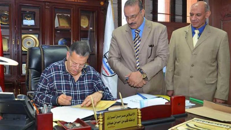 محافظ بني سويف يعتمد