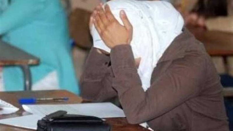 استبعاد مدرس بـإعلام