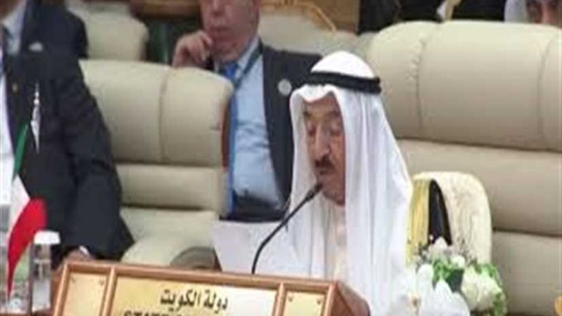 أمير الكويت يدعو