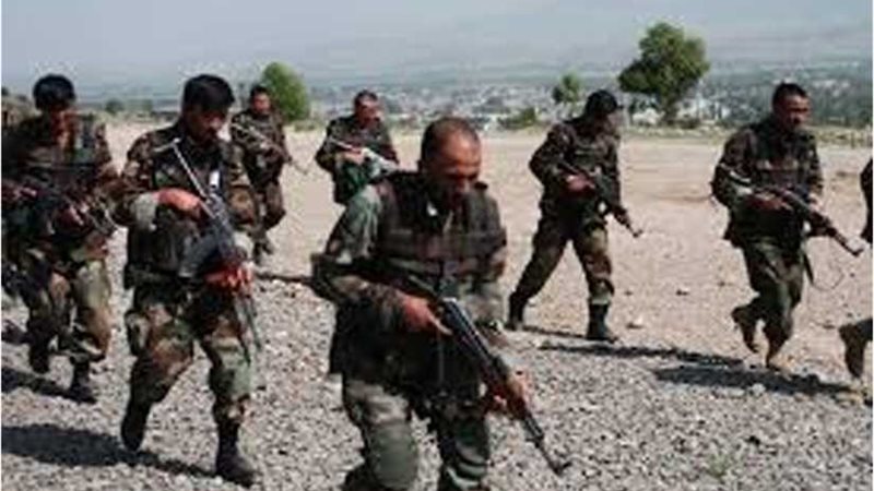 مقتل 8 وإصابة 2 في