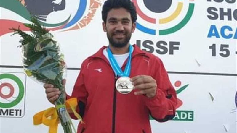 بطل الرماية الأوليمبي: