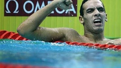 أحمد أكرم نجم السباحة: هفطر خرشوف مع عصير الكركديه