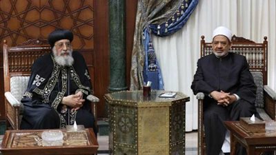 البابا تواضروس يهنئ قيادات الأزهر والأوقاف بعيد الفطر