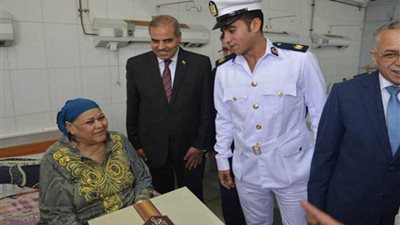 الداخلية ترسم البسمة على وجوه مرضى مستشفيات الأزهر