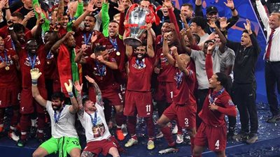 شاهد.. لحظة تتويج ليفربول بطلاً لأوروبا