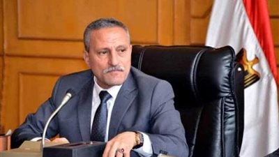 استجابة فورية من محافظ الإسماعيلية لاستغاثة مواطن تهدم بيته