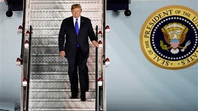 الرئيس الأمريكي يصل بريطانيا في زيارة رسمية 3 أيام