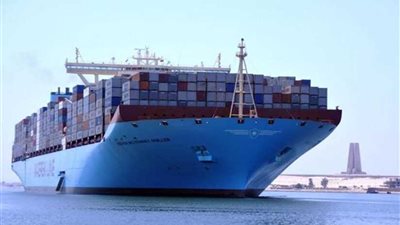 عبور 50 سفينة بحمولات 3.2 مليون طن لقناة السويس