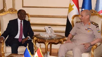وزير الدفاع يؤكد على العلاقات الراسخة بين مصر ورواندا
