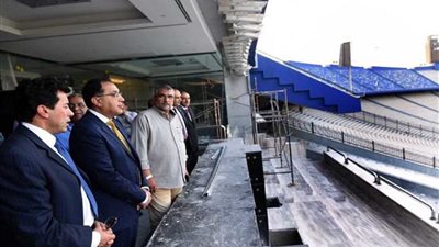 رئيس الوزراء يطمئن على استعدادات استادي الدفاع الجوي والسلام لبطولة كأس الأمم الإفريقية لكرة القدم