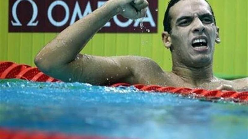 أحمد أكرم نجم السباحة: