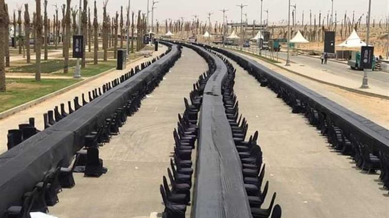 شاهد.. أطول مائدة