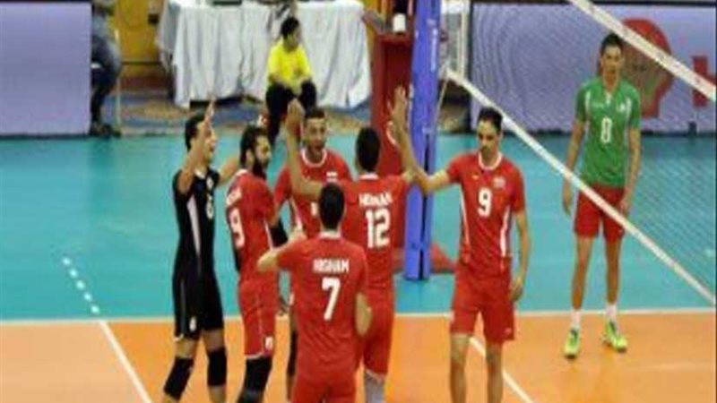 منتخب الطائرة يتجه