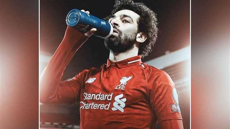 محمد صلاح يلعب صائمًا