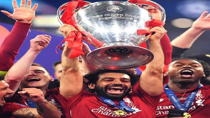 ليفربول يحتفل بالتتويج