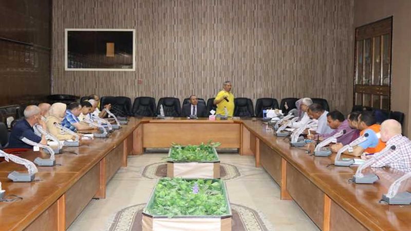 تجهيز اللجان لامتحانات