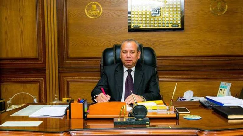 محافظ كفرالشيخ يهنئ