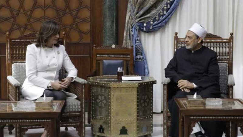 الإمام الأكبر: مصر