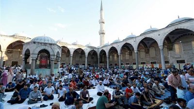 دار الإفتاء: المساجد أفضل الأماكن لصلاة العيد