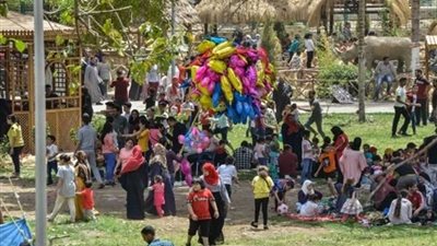 حدائق الدقهلية تستقبل الزوار احتفالًا بعيد الفطر