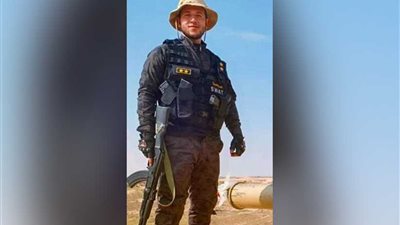 الآلاف يودعون الشهيد عمر القاضي بالموسيقي العسكرية وهتافات ضد الإخوان