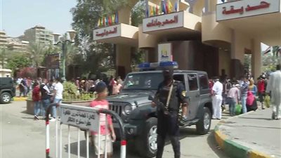 بالفيديو.. الشرطة تواصل تأمين المحتفلين بعيد الفطر المبارك