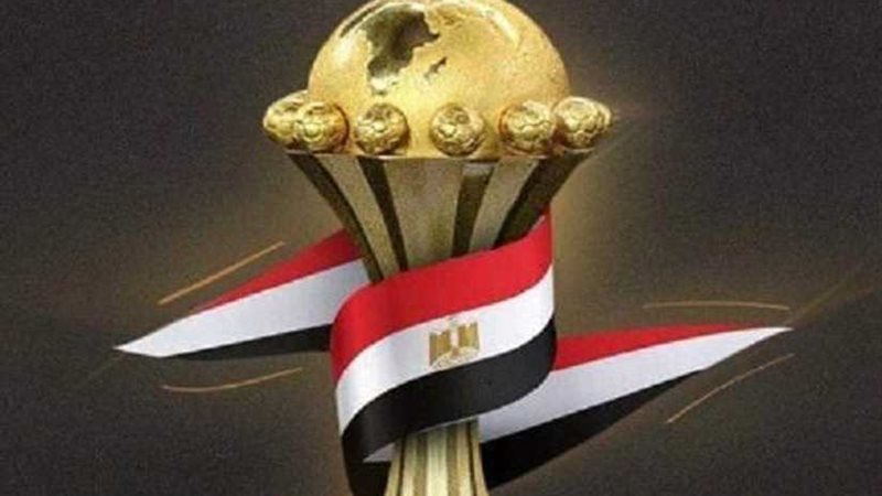 12 حكاية تاريخية