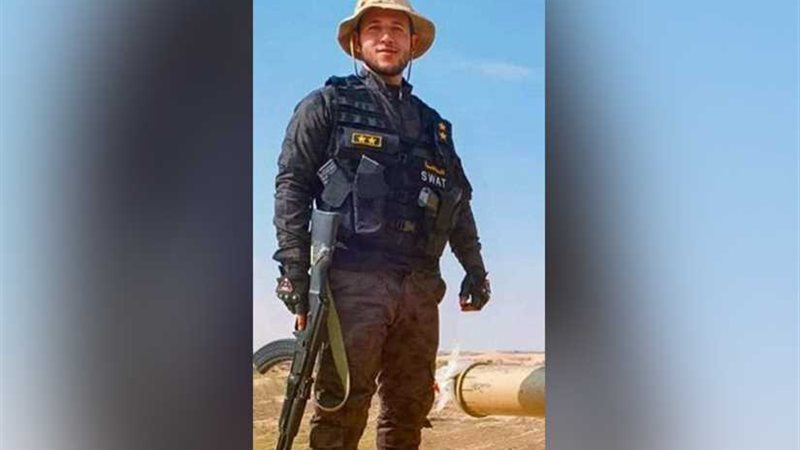 الآلاف يودعون الشهيد