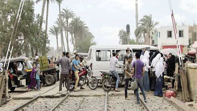 مزلقان المواسير يحصد